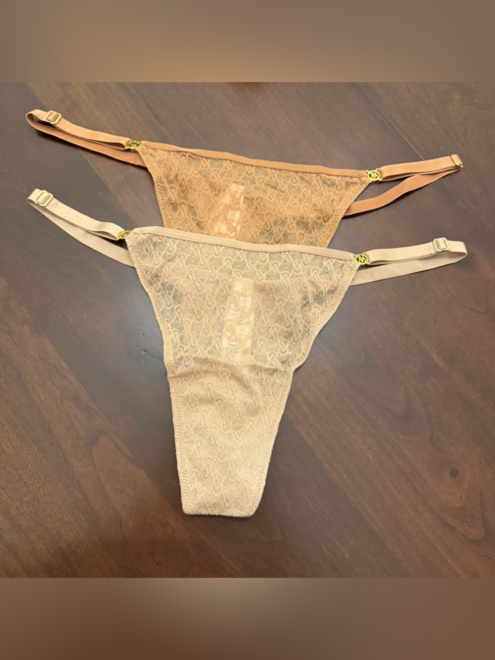 Lot of 2 Victoria’s Secret Icon Lace Thong Panty Sz large